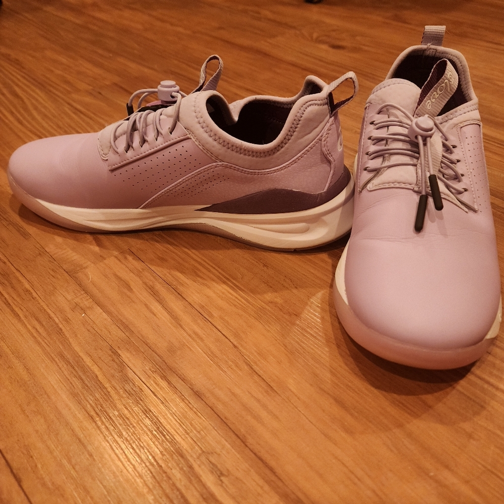 Womens Clove tennis shoes